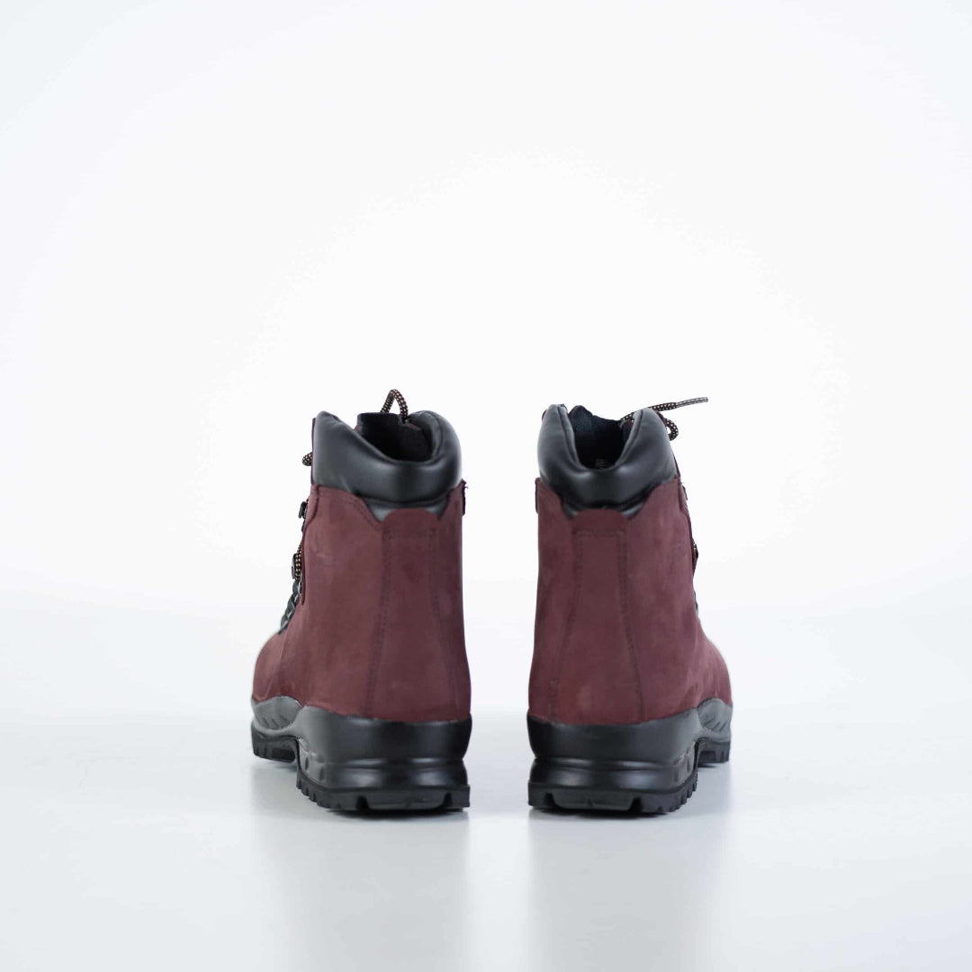 5531 Burgundinpunaiset vaelluskengät / 5531 Burgundy Hiking Boots