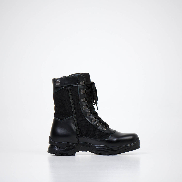 590 Aavikkobootsit vetoketjulla- musta /  590 Desert Boots with Zipper - Black